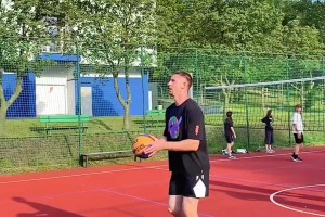 末节狂丢39分！科尔：今晚我们的防守拖了后腿